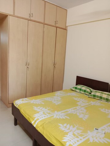 Bedroom in 2 BHK Apartment at Dosti Group Acres, Wadala East – for Rent