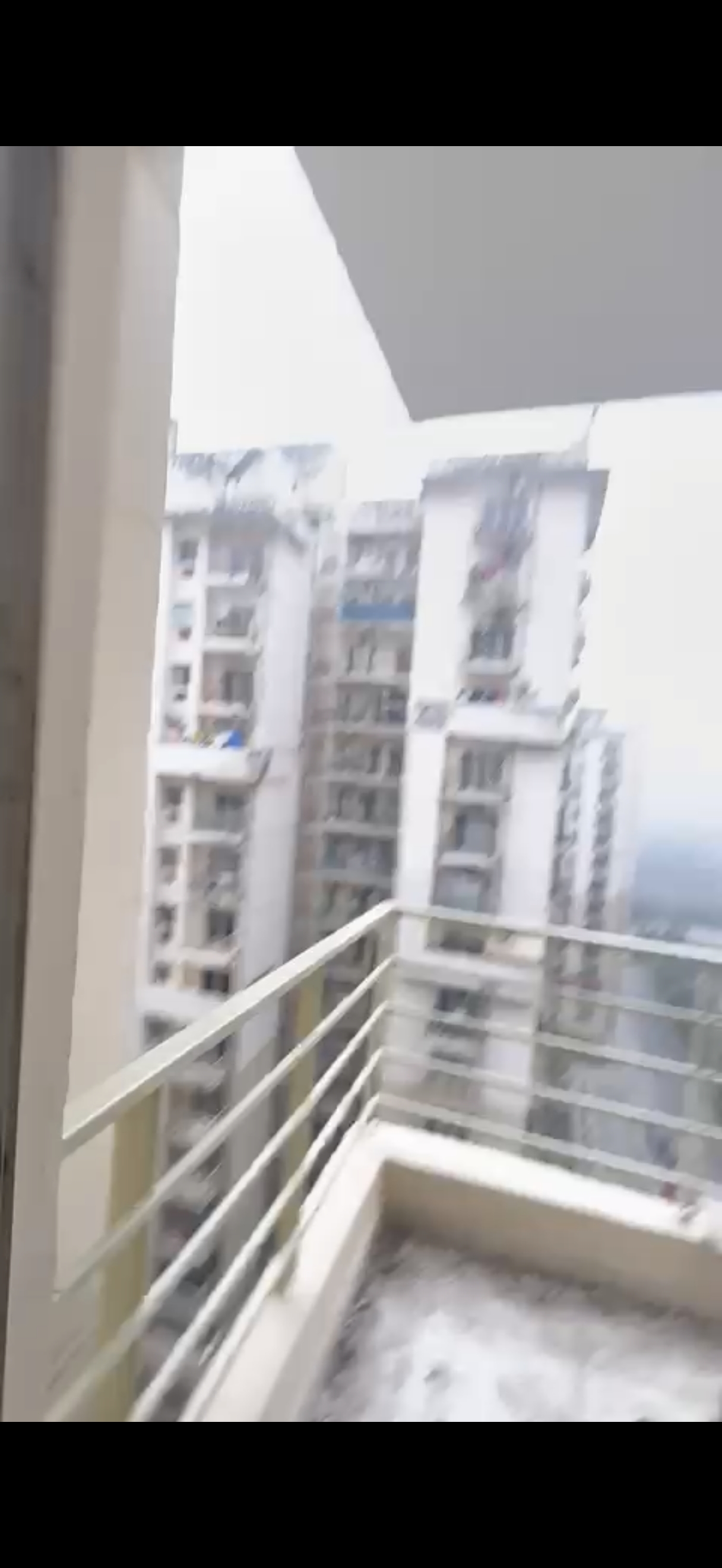 3 BHK Apartment For Sale in Paras Seasons