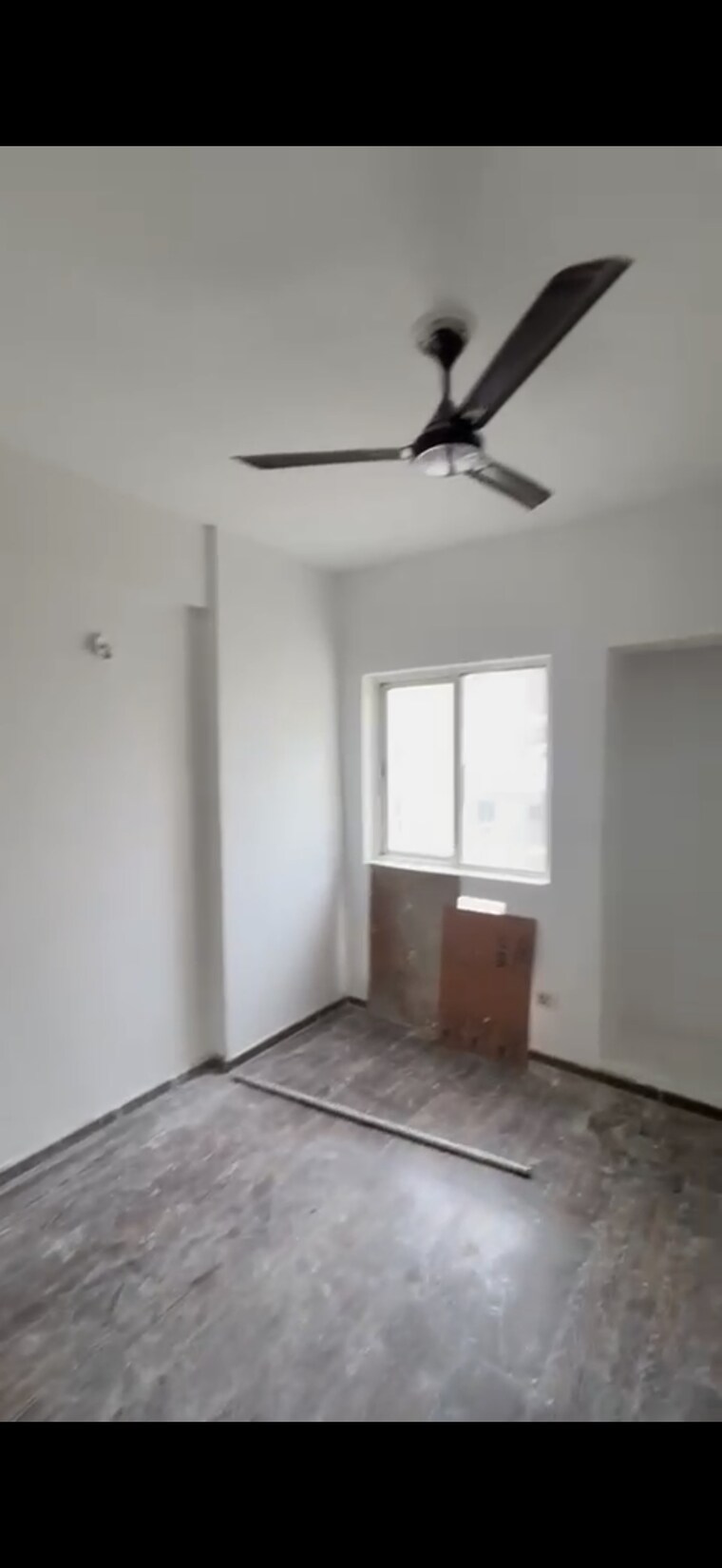 Room, paras-seasons 3 Bedroom 1130 Sq.Ft. Apartment In Sector 168 Noida 9666580