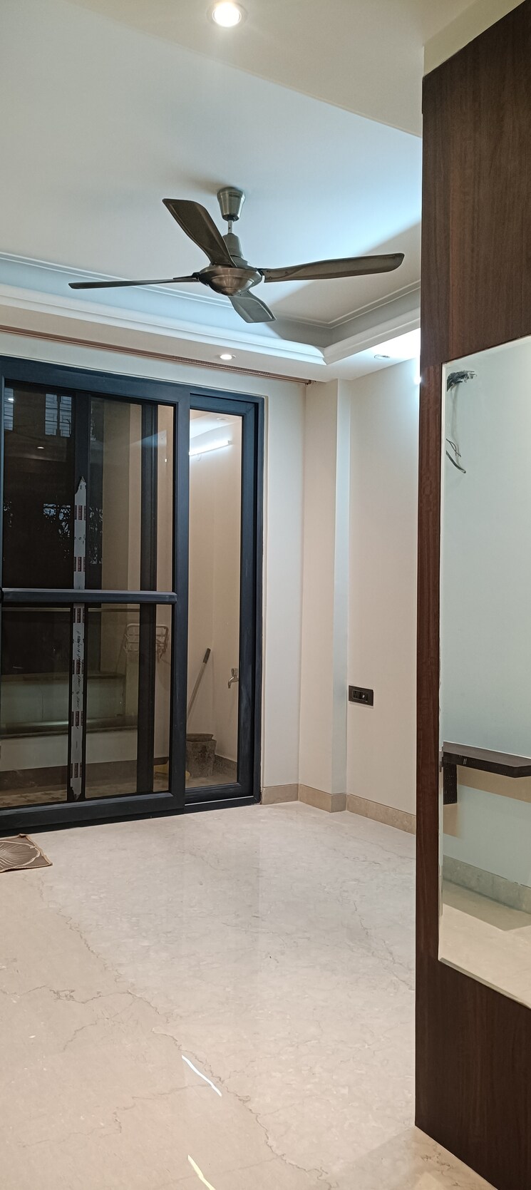 undefined, vigyan vihar 3 Bedroom 1800 Sq.Ft. Builder Floor In Vigyan Vihar Delhi 9666589