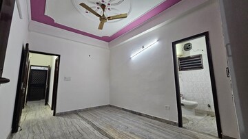 2 BHK Builder Floor For Rent in Saket