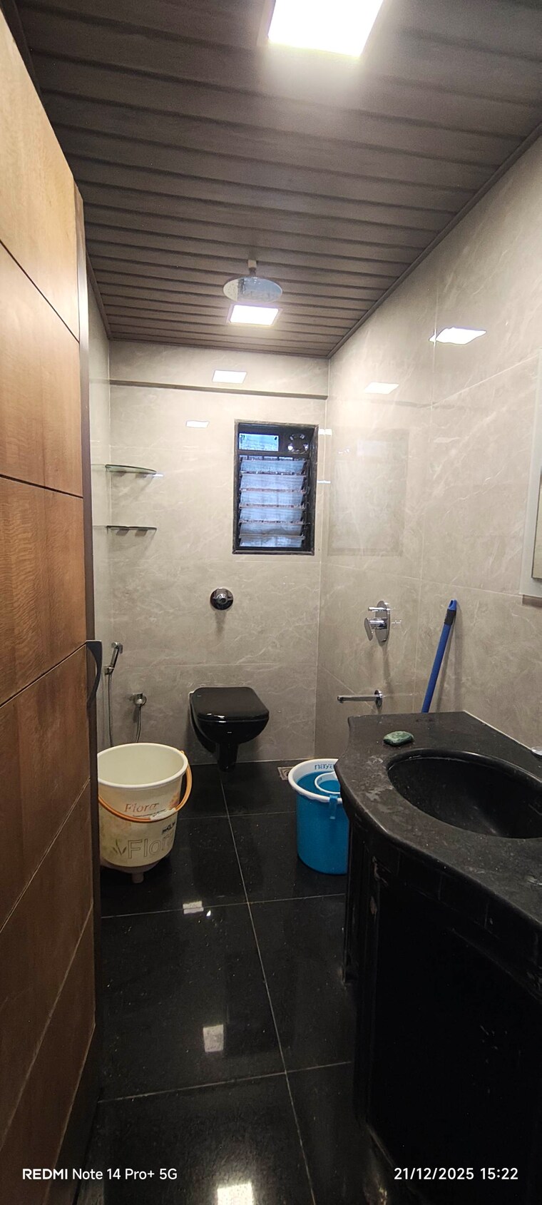Bathroom, movie-tower 2 Bedroom 1000 Sq.Ft. Apartment In Andheri West Mumbai 9666597