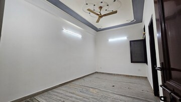 Room in 2 BHK Builder Floor at Saket – for Rent