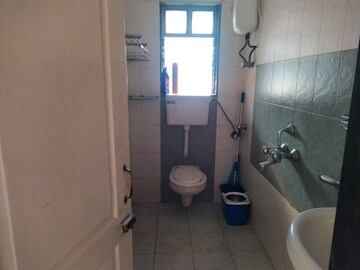 Bathroom in 3 BHK Apartment at Acme Complex 2A, Goregaon West – for Rent