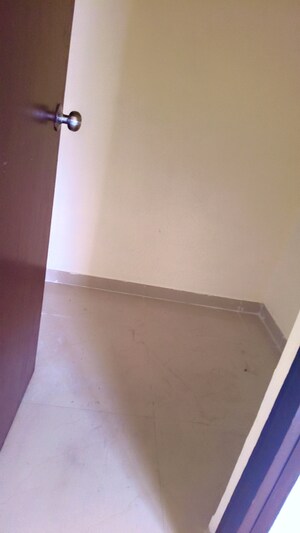 Room in 2 BHK Apartment at Windsor Paradise 2, Raj Nagar Extension – for Sale