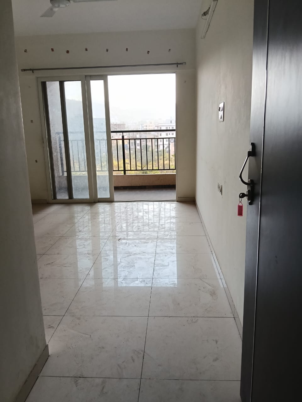 1 BHK + Extra Room Apartment For Rent in Kolte Patil Life Republic