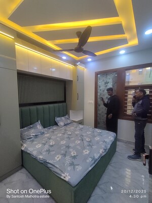 Master Bedroom in 2 BHK Builder Floor at Dwarka Mor – for Rent