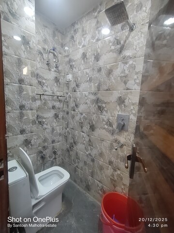 Bathroom in 2 BHK Builder Floor at Dwarka Mor – for Rent