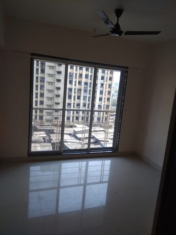 Room in 1 BHK Apartment at Veena Serenity, Chembur – for Rent