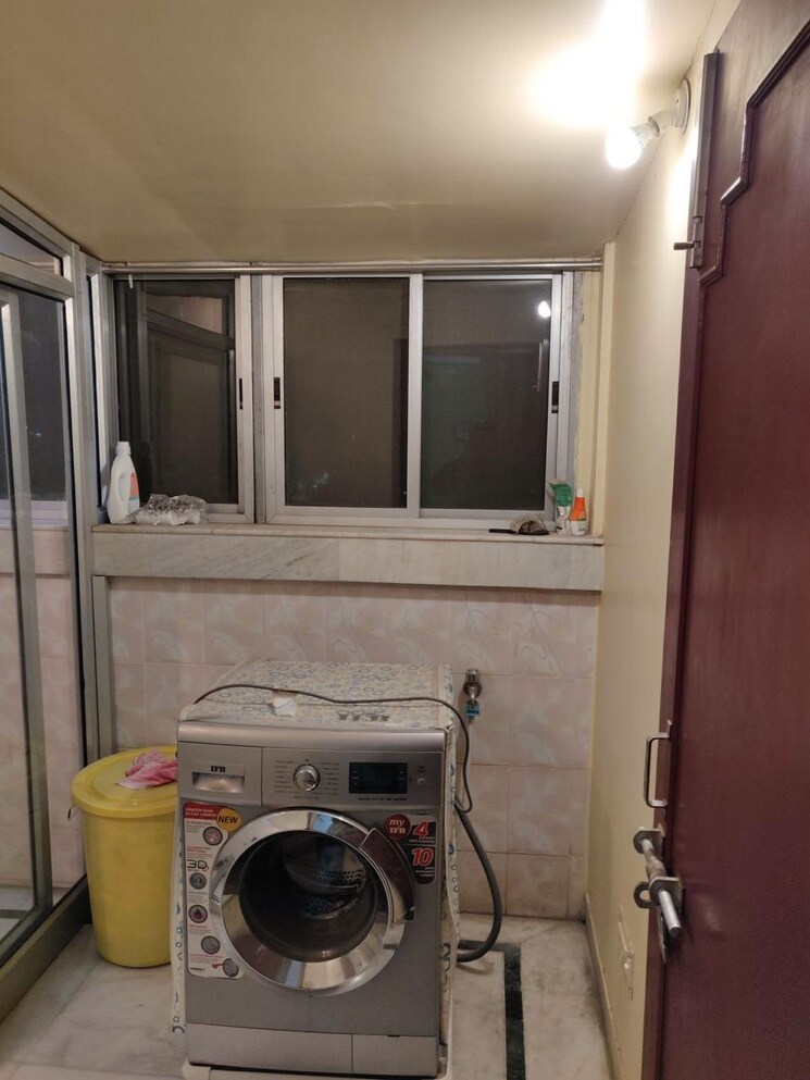 undefined, harihar singh road 4 Bedroom 2100 Sq.Ft. Penthouse In Harihar Singh Road Ranchi 9666642