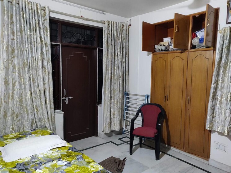 Bedroom, harihar singh road 4 Bedroom 2100 Sq.Ft. Penthouse In Harihar Singh Road Ranchi 9666642