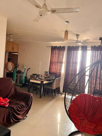 Living Room in 2 BHK Apartment at DLF Regency Park I, Dlf Phase iv – for Rent