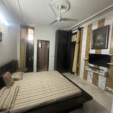 Bedroom in 3 BHK Independent House at East Of Kailash – for Rent