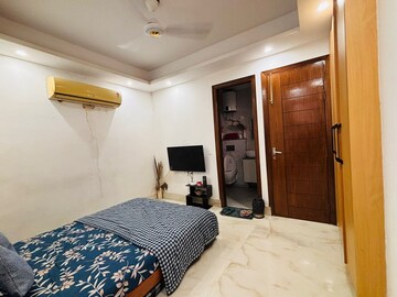 Bedroom in 3 BHK Builder Floor at Saket – for Rent