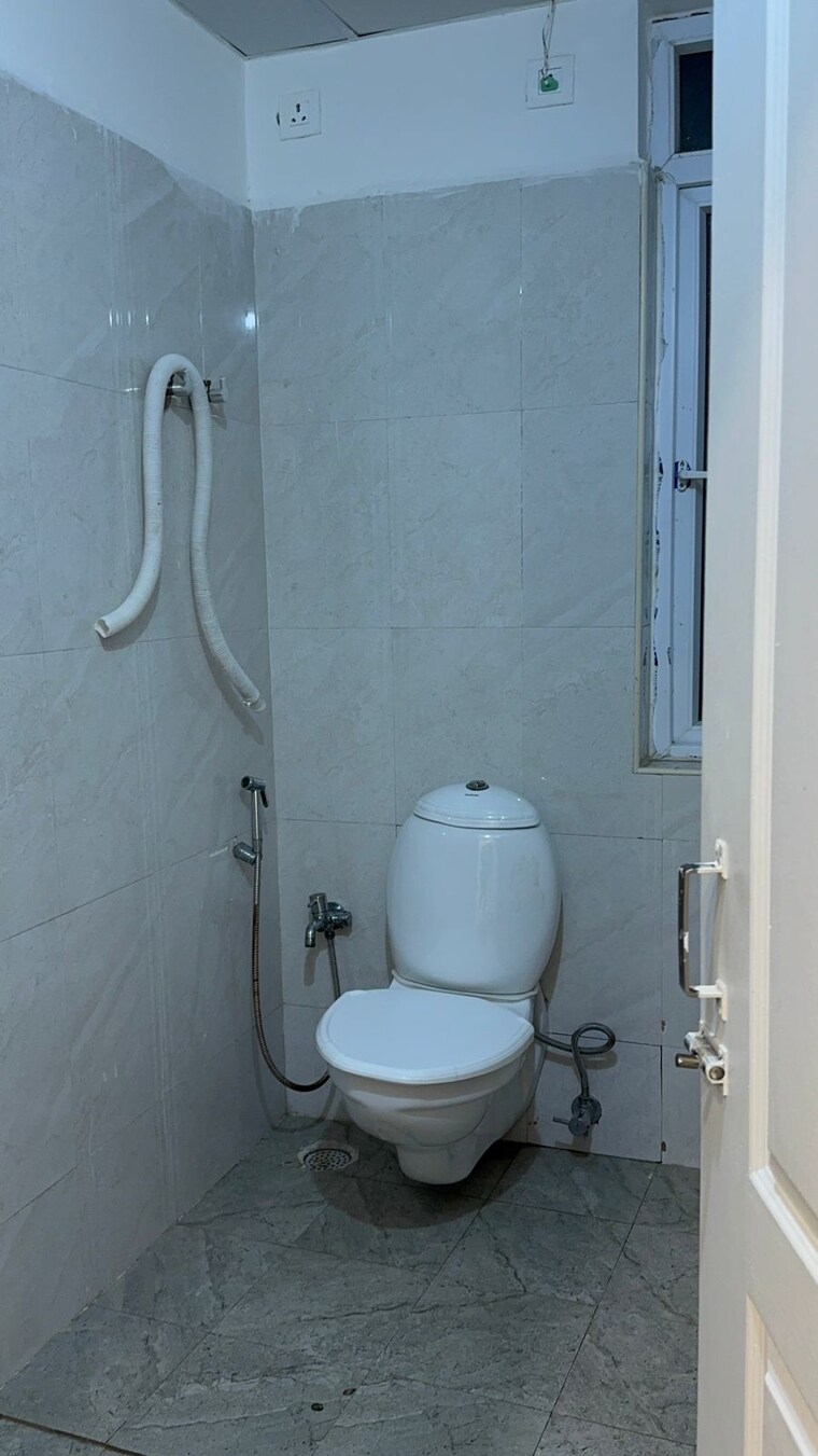 Bathroom, jains-carlton-creek 3 Bedroom 1800 Sq.Ft. Apartment In Manikonda Hyderabad 9666662