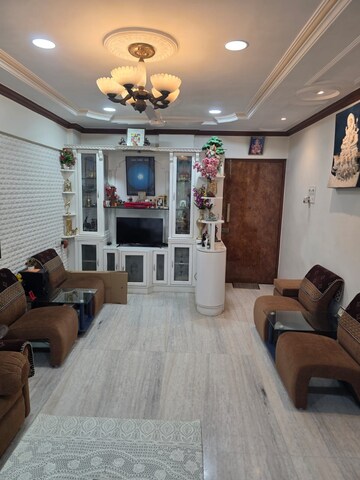 Gym in 2 BHK Apartment at Nivara Deepanjali CHSL, Vile Parle East – for Rent