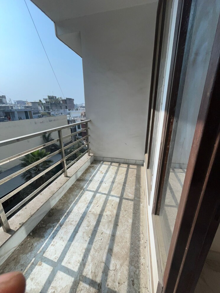 Balcony, neb sarai 1 Bedroom 450 Sq.Ft. Builder Floor In Neb Sarai Delhi 9666692