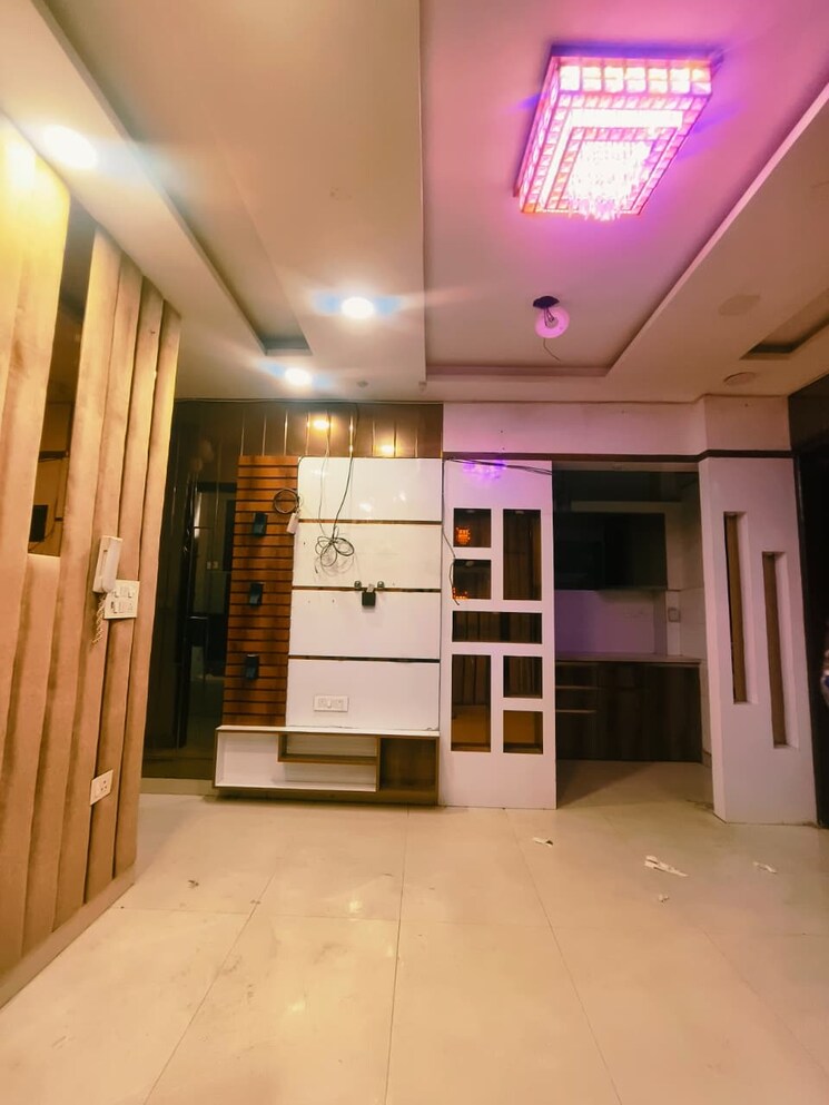 Living Room, dwarka mor 3 Bedroom 900 Sq.Ft. Builder Floor In Dwarka Mor Delhi 9666688