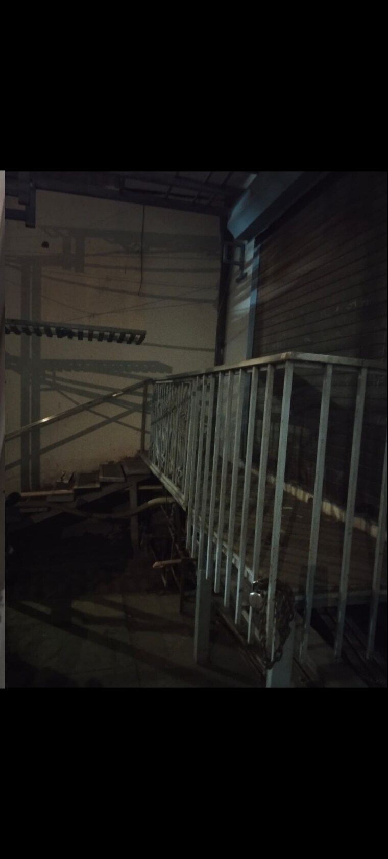 Balcony, chattarpur Commercial Office Space 800 Sq.Ft. In Chattarpur Delhi 9666752