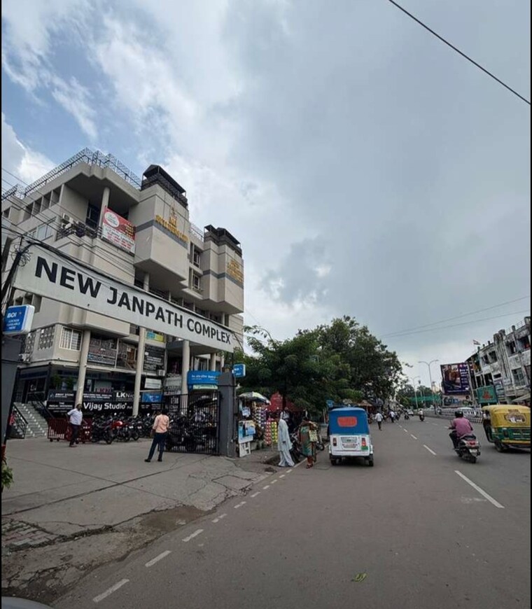 Exterior View, hazratganj Commercial Office Space 110 Sq.Ft. In Hazratganj Lucknow 9666762