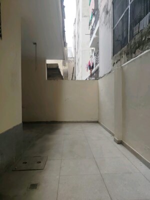 Bathroom in 2 BHK Builder Floor at Sector 27 – for Rent