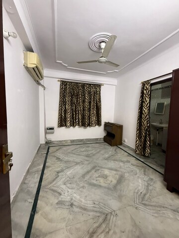 Bedroom in 3 BHK Builder Floor at Lado Sarai – for Rent