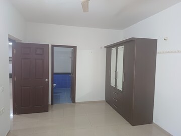 Room in 3 BHK Apartment at Banyan Tree Apartments, Bellandur – for Rent