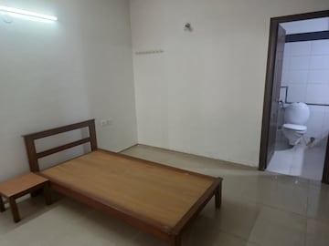 Room in 3 BHK Apartment at Banyan Tree Apartments, Bellandur – for Rent