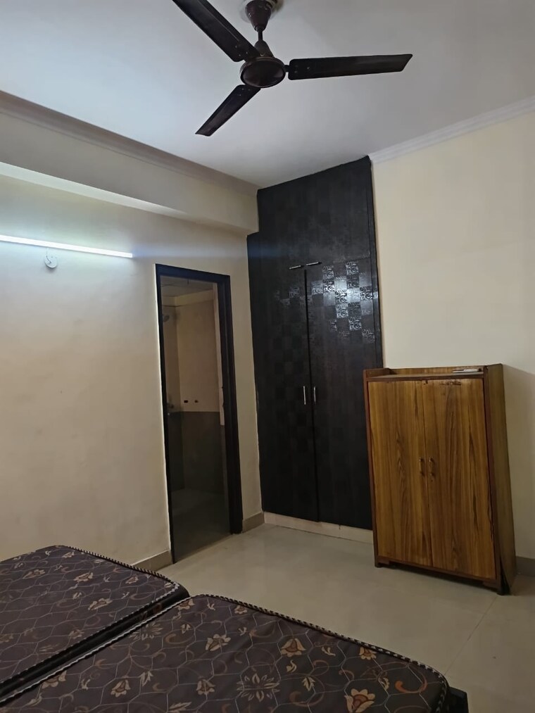 Room, gardenia-golf-city 2 Bedroom 1150 Sq.Ft. Apartment In Sector 75 Noida 9666788