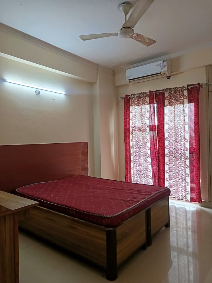 Bedroom, gardenia-golf-city 3 Bedroom 1550 Sq.Ft. Apartment In Sector 75 Noida 9666792