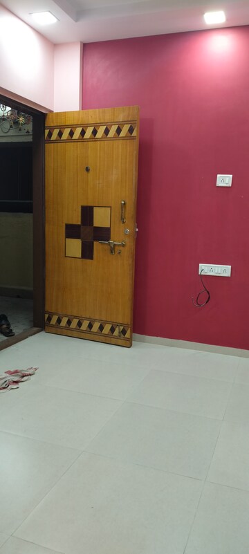 Room in 1 RK Apartment at Shree Gurukrupa CHS, Seawoods – for Rent