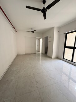 2 BHK + Servant Room Apartment For Sale in Runwal Gardens