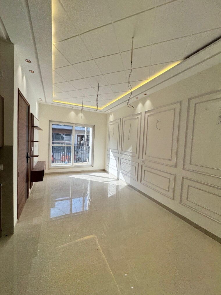 Room, sunny enclave 3 Bedroom 103 Sq.Yd. Independent House In Sunny Enclave Mohali 9666834