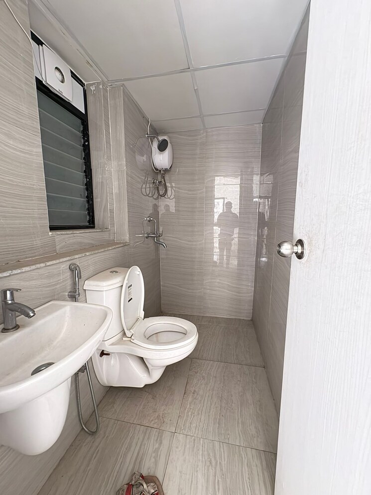 Bathroom, runwal-gardens 2 Bedroom 570 Sq.Ft. Apartment In Dombivli East Thane 9666831