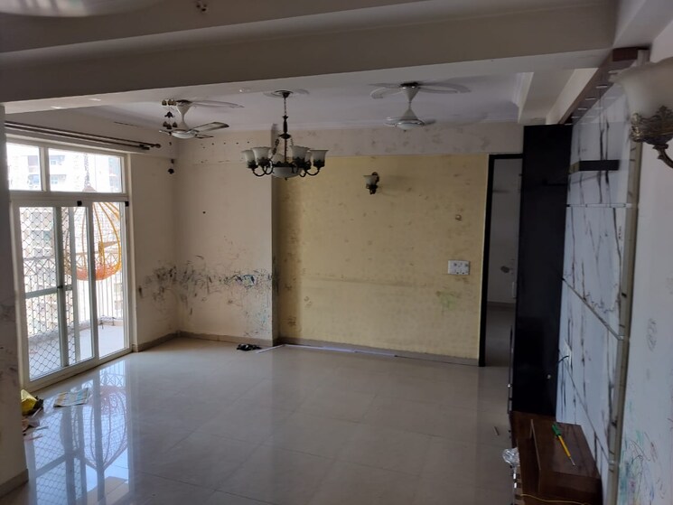 Room, nirala-estate 3.5 Bedroom 1870 Sq.Ft. Apartment In Tech Zone 4 Greater Noida Greater Noida 9666839