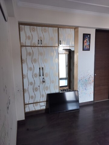 Living Room in 3.5 BHK Apartment at Nirala Estate, Tech Zone 4 Greater Noida – for Rent