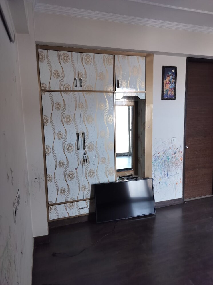 Living Room, nirala-estate 3.5 Bedroom 1870 Sq.Ft. Apartment In Tech Zone 4 Greater Noida Greater Noida 9666839