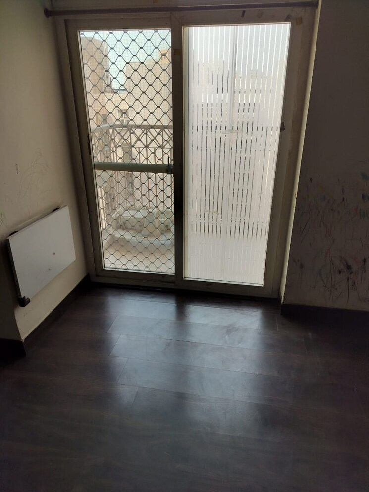 Room, nirala-estate 3.5 Bedroom 1870 Sq.Ft. Apartment In Tech Zone 4 Greater Noida Greater Noida 9666839