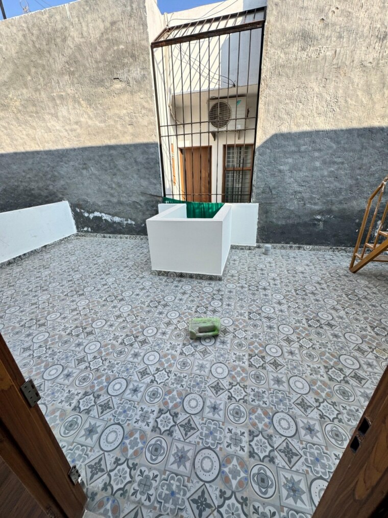 Terrace, sunny enclave 4 Bedroom 103 Sq.Yd. Independent House In Sunny Enclave Mohali 9666847