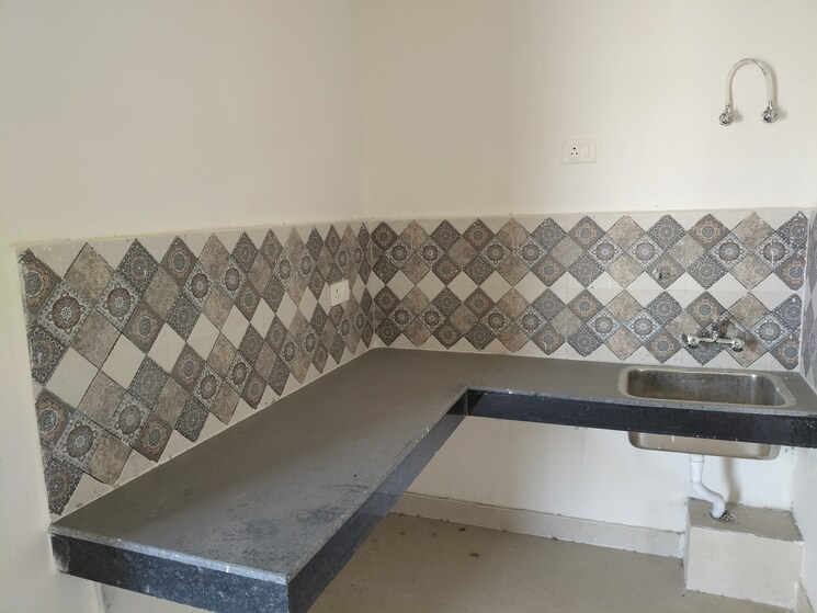 Kitchen, signature-global-golf-greens 2.5 Bedroom 638 Sq.Ft. Apartment In Sector 79 Gurgaon 9666849