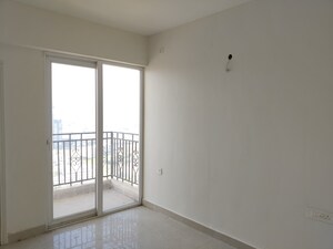 Room in 2.5 BHK Apartment at Signature Global Golf Greens, Sector 79 – for Sale