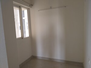 Room in 2.5 BHK Apartment at Signature Global Golf Greens, Sector 79 – for Sale