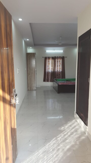 Living Room in Studio Builder Floor at Suncity Township Gurgaon, Sector 54 – for Rent