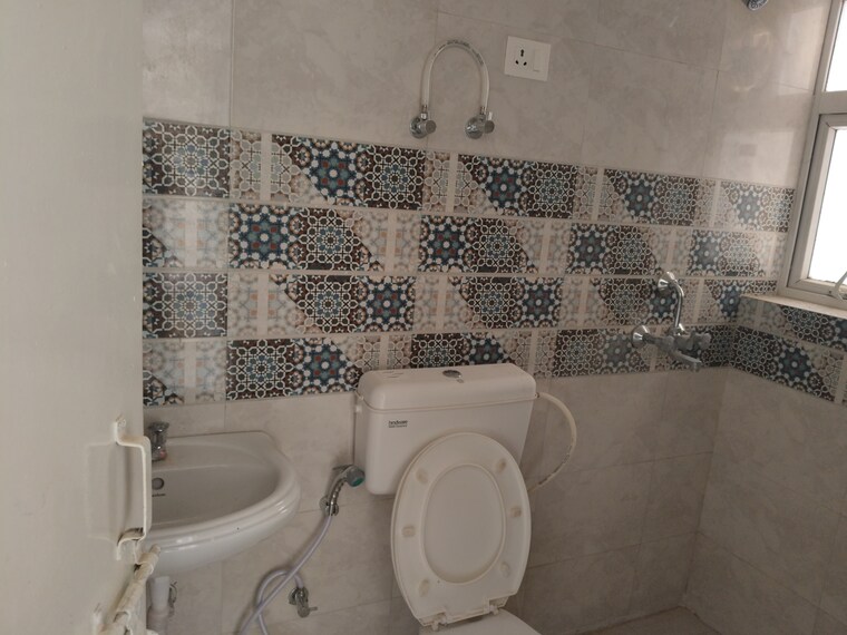 Master Bedroom, signature-global-golf-greens 2.5 Bedroom 638 Sq.Ft. Apartment In Sector 79 Gurgaon 9666869