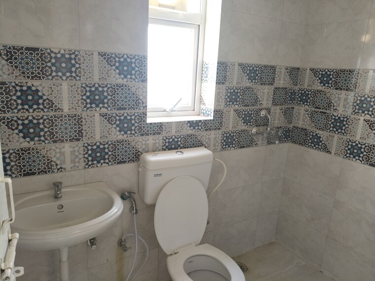 Bathroom, signature-global-golf-greens 2.5 Bedroom 638 Sq.Ft. Apartment In Sector 79 Gurgaon 9666869