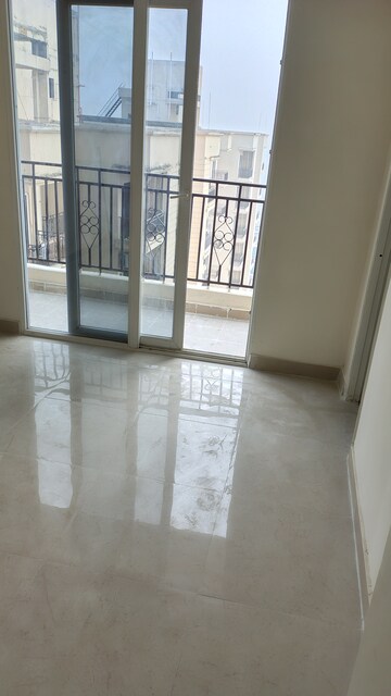 Staircase in 3 BHK Apartment at Signature Global Prime, Sector 63a – for Rent