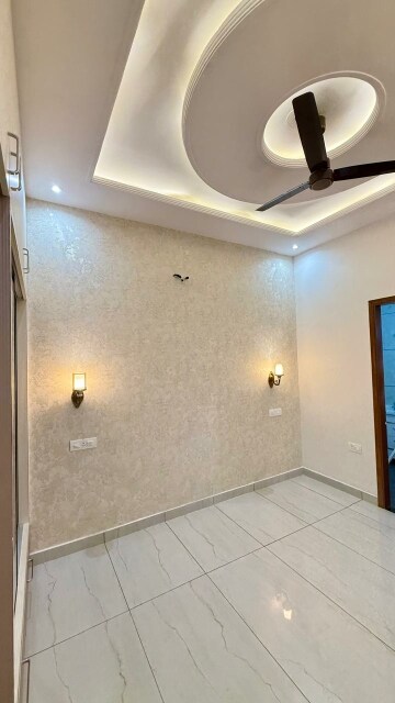 Room in 3 BHK Independent House at Sunny Enclave – for Sale