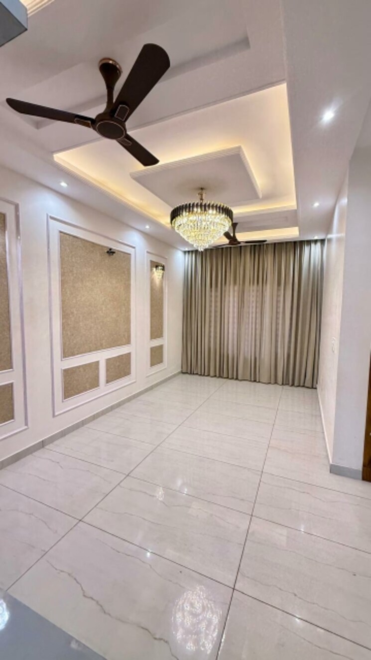 Room, sunny enclave 3 Bedroom 116 Sq.Yd. Independent House In Sunny Enclave Mohali 9666877