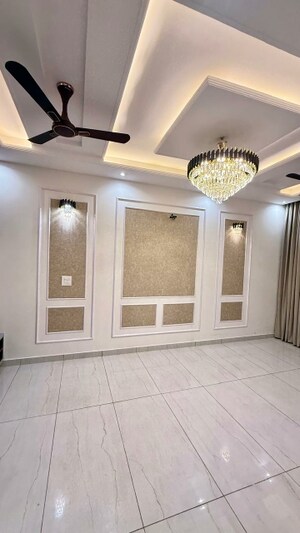 Room in 3 BHK Independent House at Sunny Enclave – for Sale