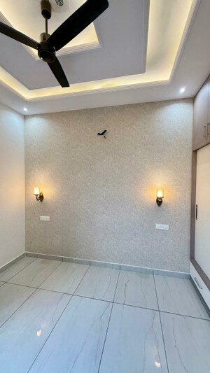 Room in 3 BHK Independent House at Sunny Enclave – for Sale